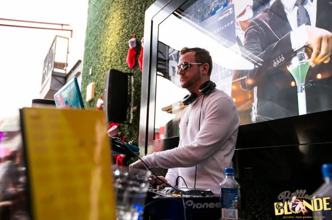 11223760_788284584630908_8477593522310630242_n